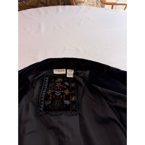Chico's Black Velvet Jacket Embroidered Lined Boho Southwest Size 2 US Large - Picture 2 of 16